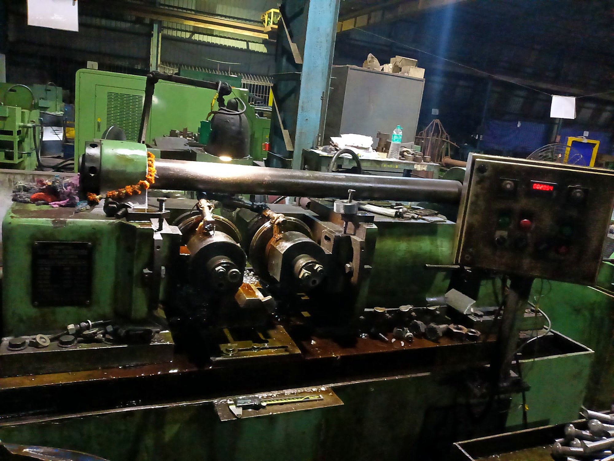 Thread rolling process at H R Steel